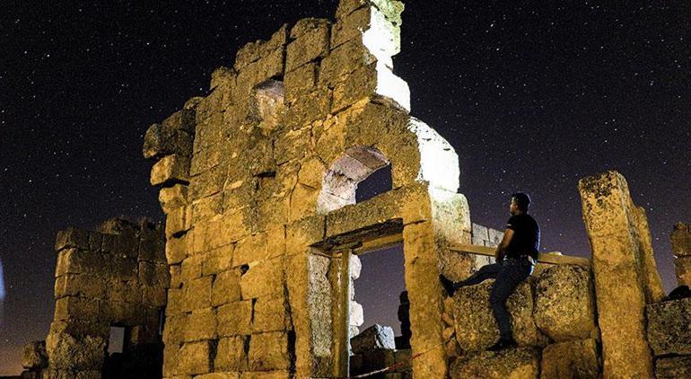 Perseid meteor yağmuru heyecanı Binlerce kişi toplandı