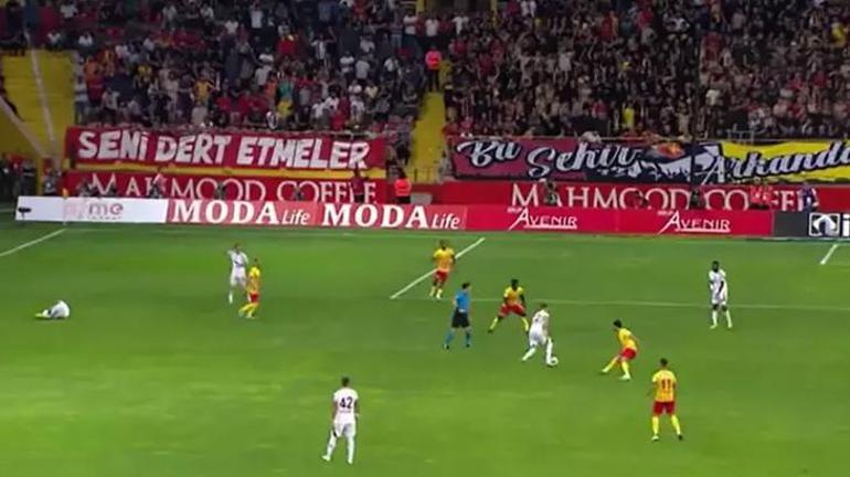 Kayserispor-Galatasaray maçında tartışmalı pozisyon Kırmızı kart yorumu