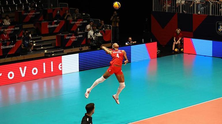 Melissa Vargas, Tijana Boskovici geride bıraktı Filenin Sultanlarının genç yıldızı rekor kırdı