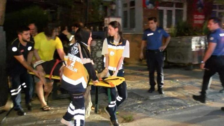 Yer: Kadıköy Alevler 3 katlı binayı sardı, balkondan atladılar: 1 ölü , 2 yaralı