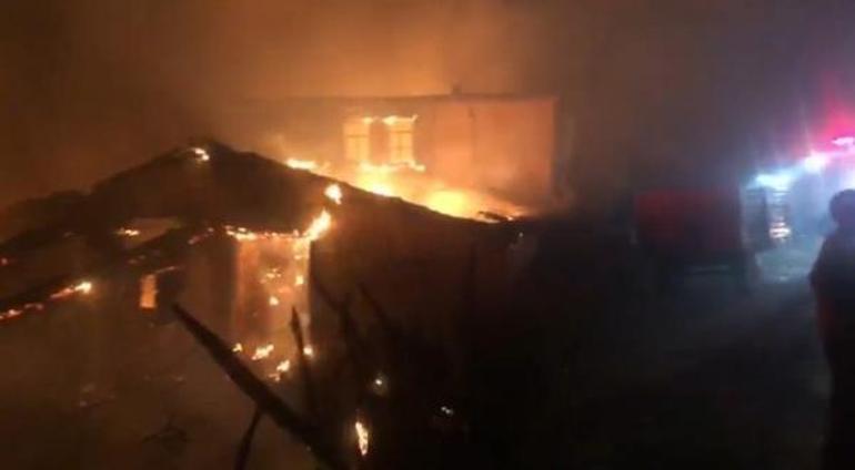 Son dakika Çanakkalede orman yangını: Köyler boşaltıldı