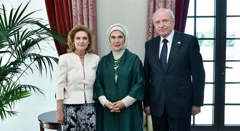 Emine Erdoğan büyükelçiler ve eşlerini ağırladı