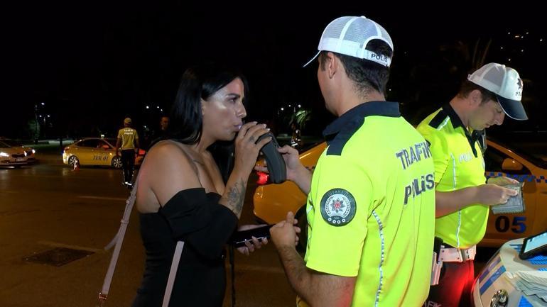 Polislere tek tek isimlerini sordu: Şimdi ararım ve buraya yığarım