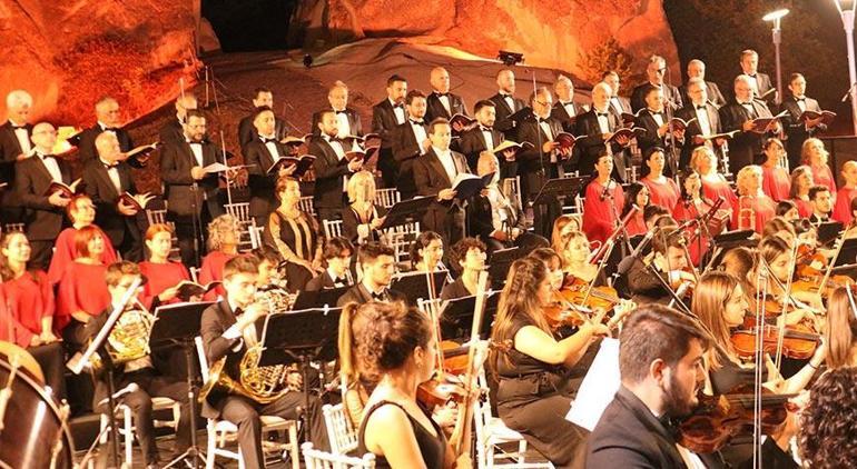 Türkiye Gençlik Filarmoni Orkestrası Devlet Çok Sesli Korosundan Nevşehirde büyüleyen konser