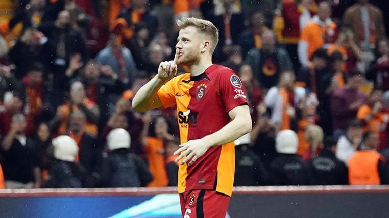 Galatasarayda Molde maçı öncesi ayrılık Okan Buruk kadroya almadı