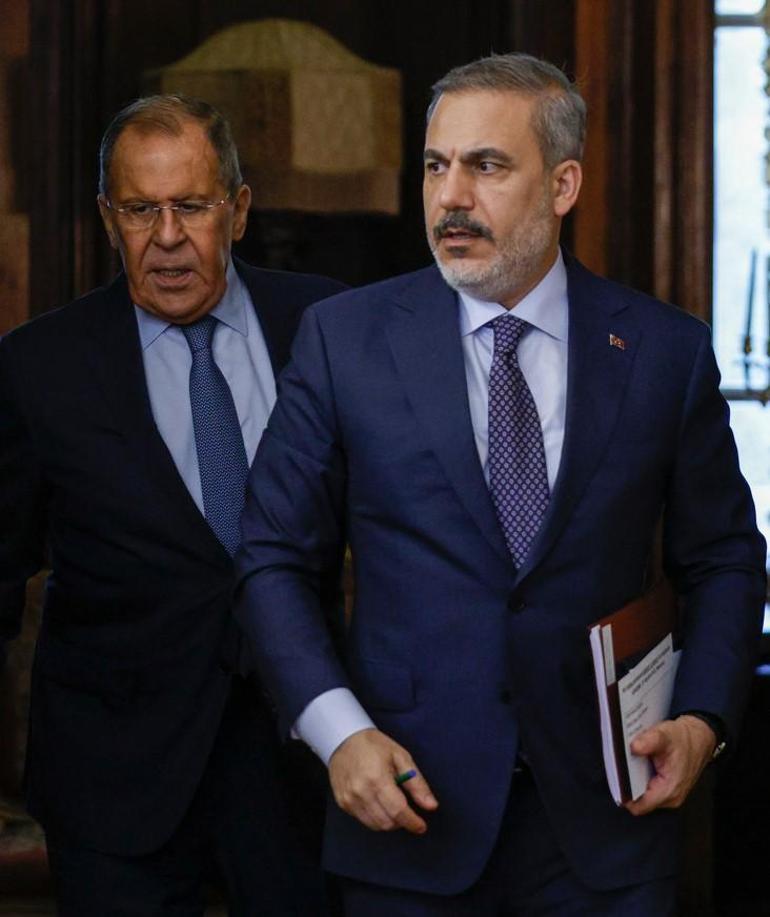 Rusyaya yeni öneri paketi Lavrov ile görüşen Hakan Fidandan flaş açıklama