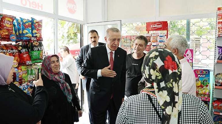 Erdoğan, Vahdettin Köşküne giderken vatandaşlarla sohbet etti