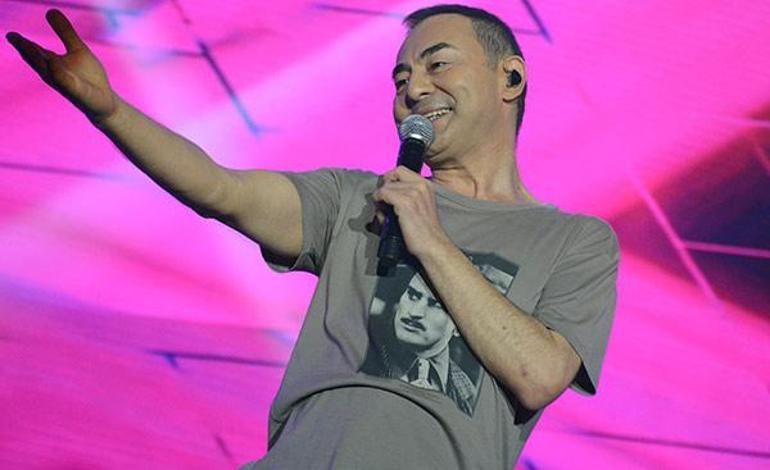 Serdar Ortaç, Boğazı salladı 10 konserde 35 bin müzikseverle buluştu