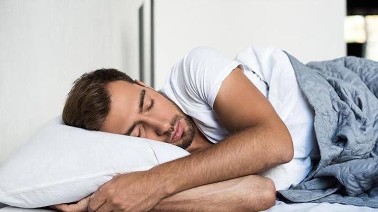 Uzmanlardan yatak temizliği uyarısı 5 kilo tozun içinde uyuyor olabilirsiniz