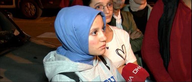 21.45te okul çıkışına öğrenci ve velilerden isyan: Çocuğumu bu okuldan alacağım