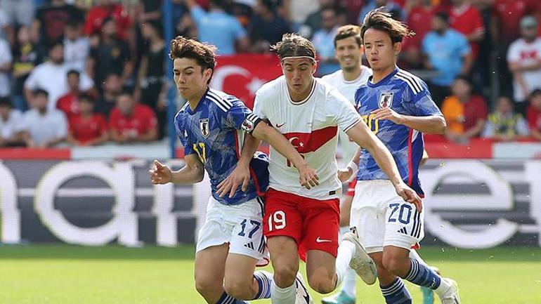 Japonya maçının devre arasında olay Kuntz, futbolcularına ateş püskürdü: Farkında mısınız