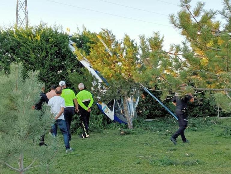 Afyonkarahisar’da helikopter düştü 2 kişi yara almadan kurtuldu