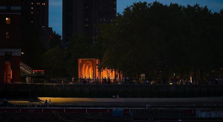 Melek Zeynep Bulut Açık Yapıt eseri Londra silüetinde yerini aldı