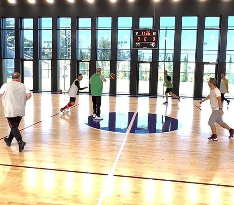 Hem sahada hem masada oyun kurucu İşte Erdoğanın basketbol performansı