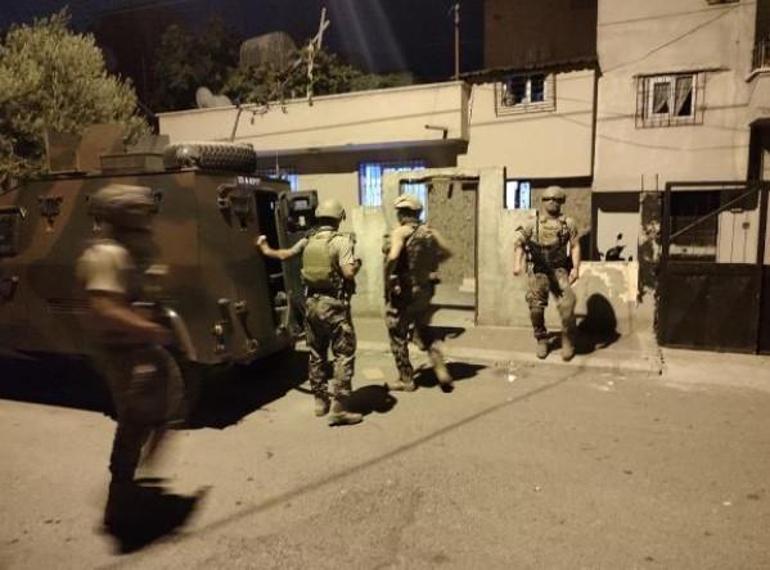 Mersindeki PKK operasyonunda 12 kişi yakalandı