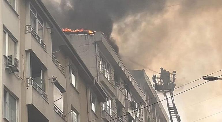 Esenyurt’ta yangın paniği Alevler bitişikteki binaya sıçradı