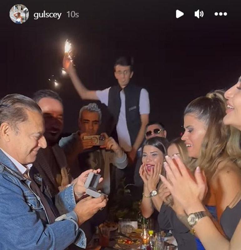 Mehmet Ali Erbil, Gülseren Ceylana kameraların önünde evlenme teklif etti