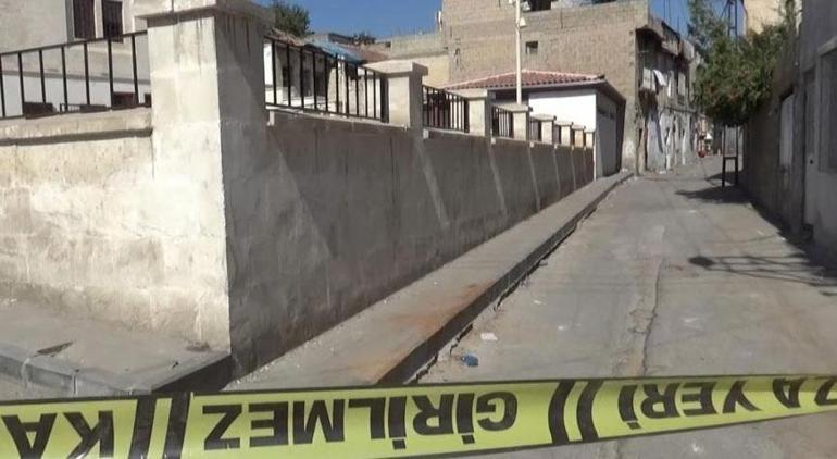 Gaziantepte aile vahşeti Eşini öldürdü, 3 çocuğunu ve komşusunu yaralayıp intihar etti