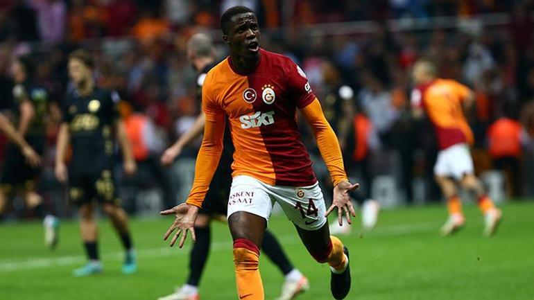 Galatasarayda Wilfried Zaha, Mehmet Özdileki hayran bıraktı Kalitesi tartışılmaz