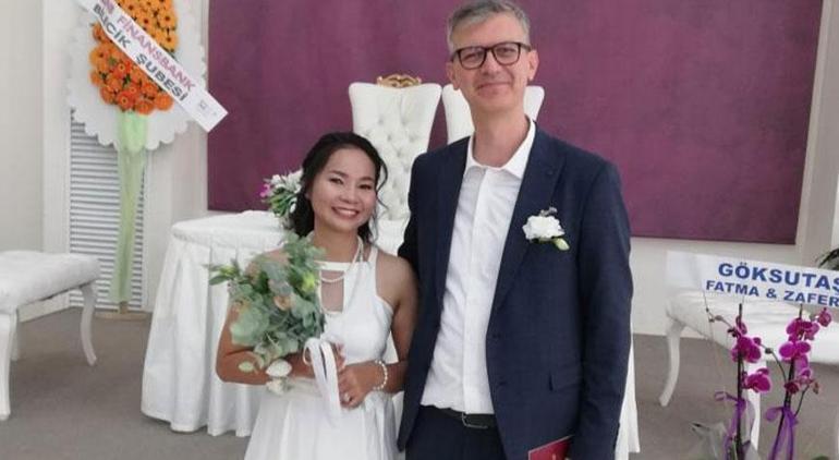 Büyük aşk Bangkokda başladı, Bilecikte evlendiler