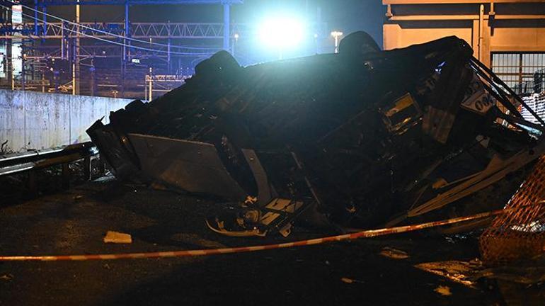 İtalyada facia: Otobüs üst geçitten düştü, çıkan yangında 21 turist öldü