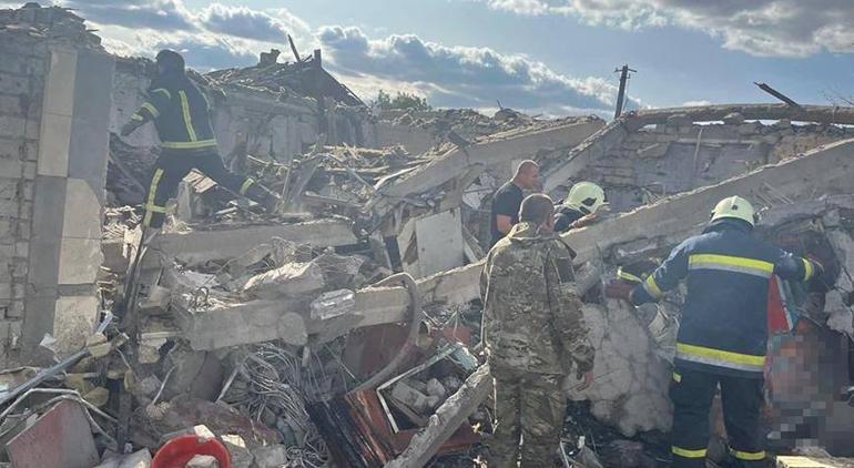Rusya, Groze köyünde sivil tesisi bombaladı 50 kişi öldü