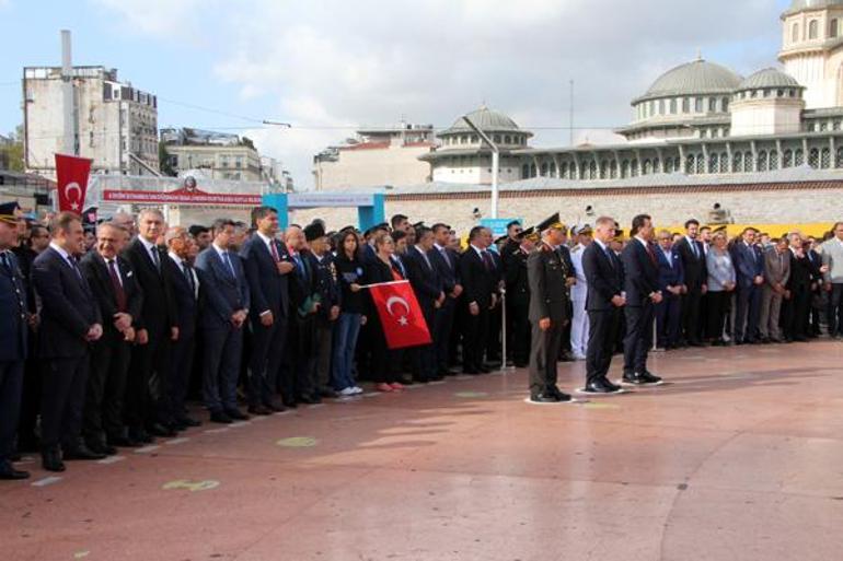 İstanbulun kurtuluşunun 100. yıldönümü Taksimde törenle kutlandı