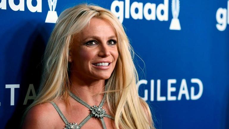 Britney Spearsın babası Jamie Spears hastaneye kaldırıldı