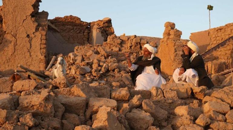Afganistan’da 6.3 büyüklüğünde deprem Çok sayıda can kaybı var