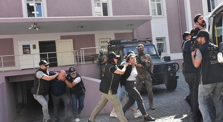 İzmirde örgüt üyeliğinden gözaltına alınan 3 HDPli adliyede sevk edildi