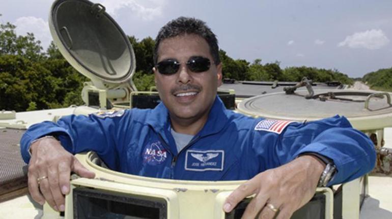 NASAdan 11 kez ret yedi ama artık astronot Babasının tek sözüyle başardı