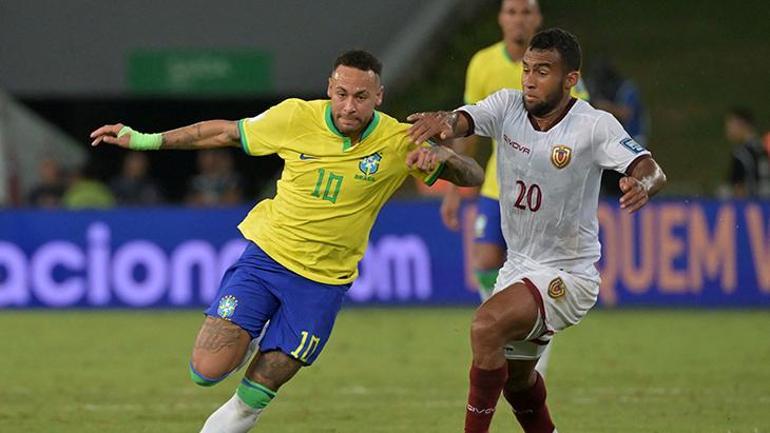 Brezilyada kaos Taraftar mısır kovası fırlattı, Neymar sinir krizi geçirdi