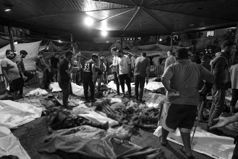 Benzersiz vahşet İsrail uçakları hastane vurdu: 500 ölü