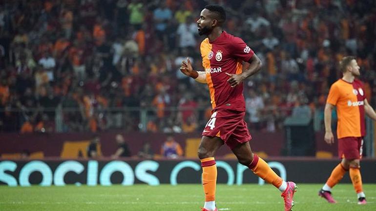 Galatasarayda yeni transfer ayrılığa hazırlanıyor Sürpriz veda kararı