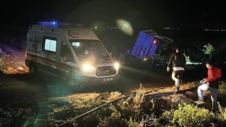 Siverek’te tarım işçilerini taşıyan iki kamyonet çarpıştı: 20 yaralı