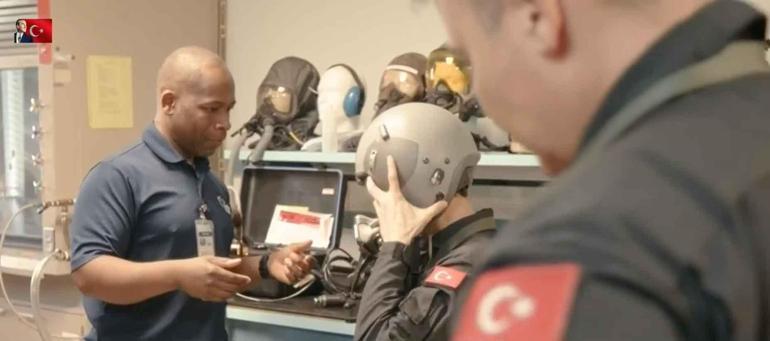 İlk Türk uzay yolcusu CNN Türk’te: Kanatsız nasıl uçulduğunu merak ediyorum
