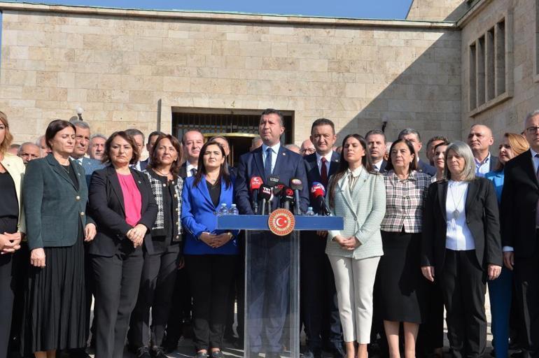 Kılıçdaroğluna destek toplantısında 35 fire