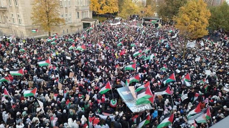 Dünyada Filistine destek gösterileri Binler bir araya geldi