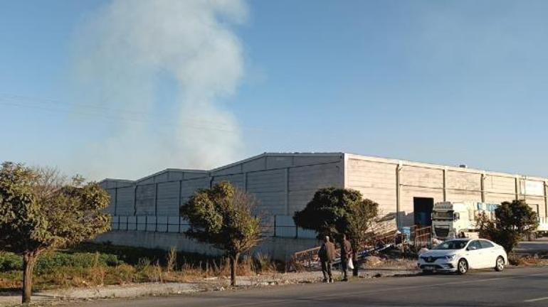 Kahramanmaraşta tekstil fabrikasının pamuk deposunda yangın