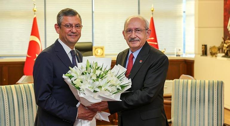CHPde Kılıçdaroğlu görevi Özgür Özele devretti