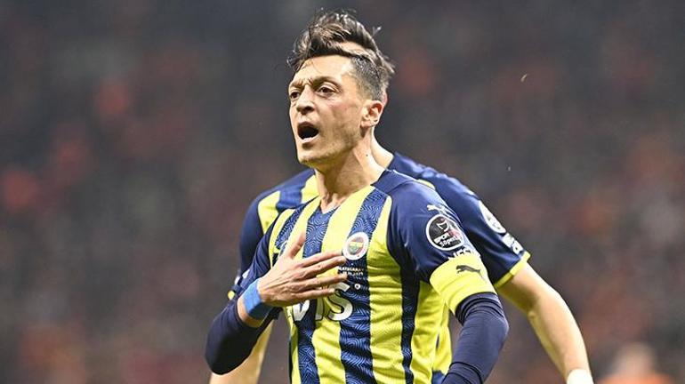 Alman efsaneden Mesut Özil hakkında skandal sözler: Tam bir yüzsüz