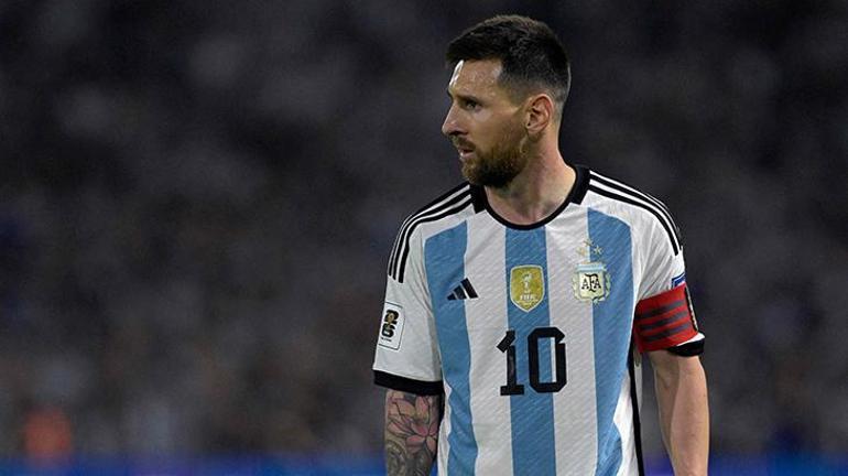 Messiden Uruguay maçı sonrası tepki: Saygı duymayı öğrenmeleri gerekiyor