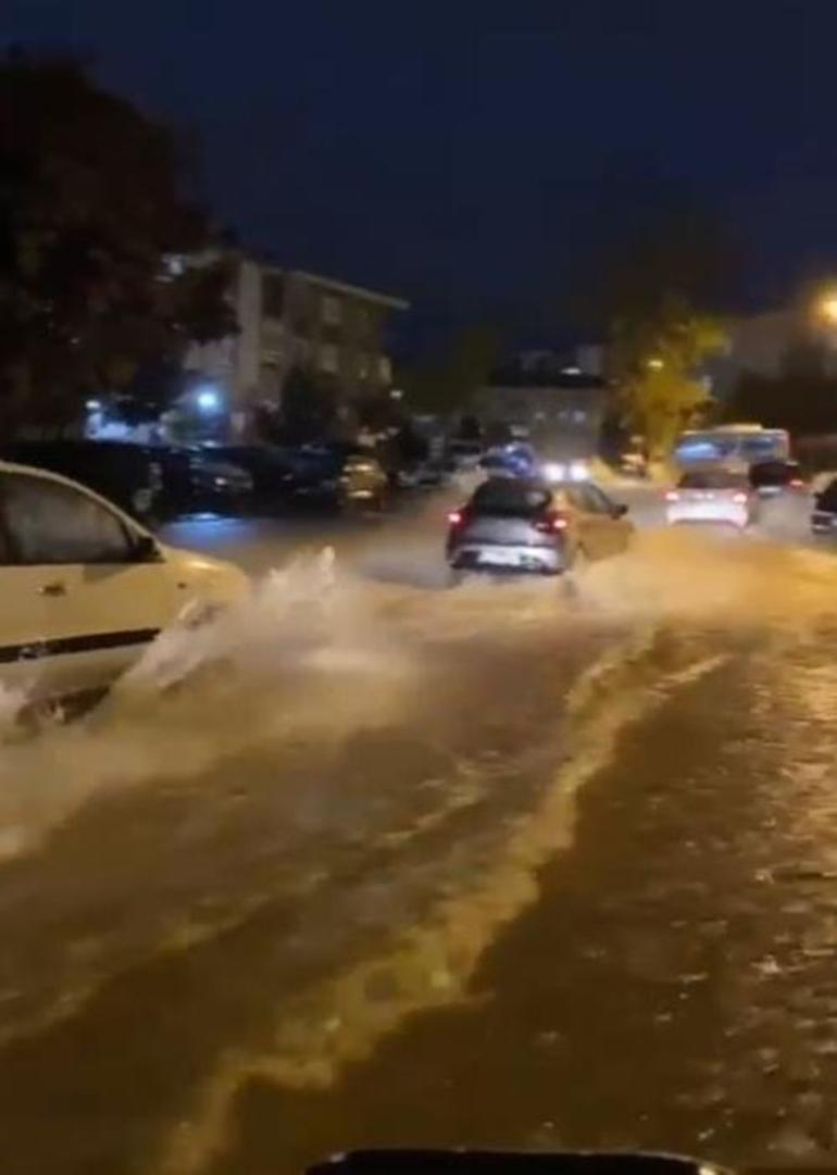 Ankarada sağanak yağış etkili oldu