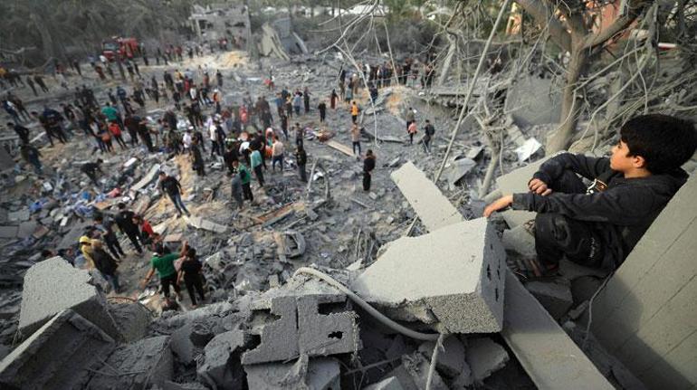Gazzeden acı haberler gelmeye devam ediyor Can kaybı 15 bine yaklaştı