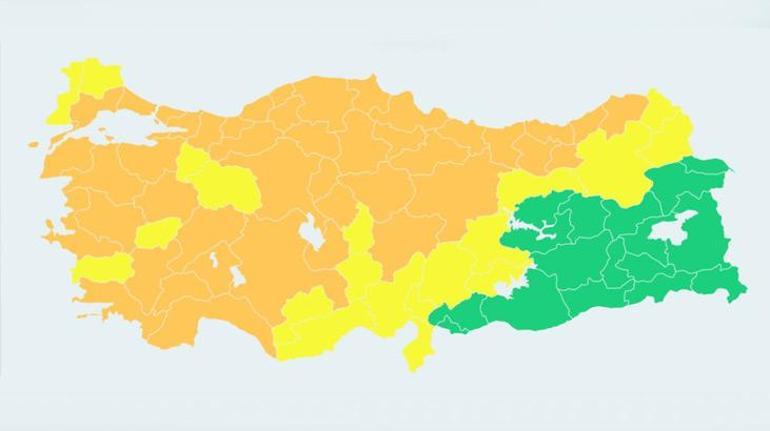 Kar, fırtına, kuvvetli yağış bir arada Meteoroloji uyardı: İstanbul, Ankara ve İzmir dahil 64 kent...