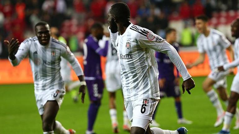 Beşiktaşın Samsunspor galibiyeti sonrası Bilal Meşeden Rıza Çalımbay vurgusu Ümraniyeyi toparlar