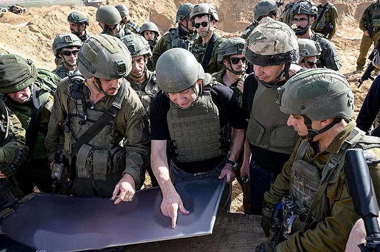İsrail ordusunda kriz Komutanlar kovuldu, askerler Gazzede savaşmayı reddetti