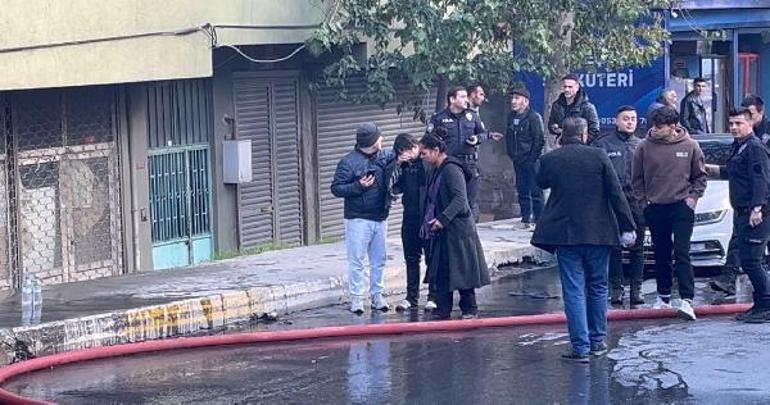İstanbulda korkutan yangın Gözyaşlarıyla izlediler