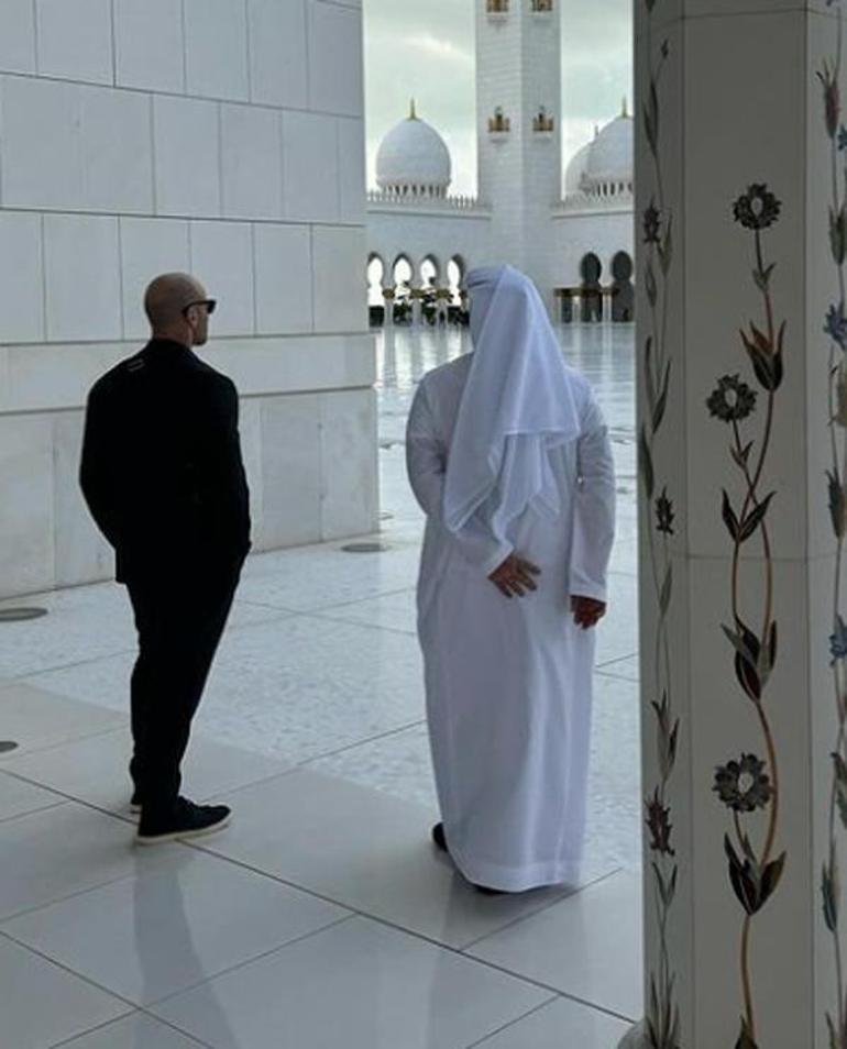 Ünlü çift Şeyh Zayed Ulu Camiini ziyaret etti Büyük bir onur