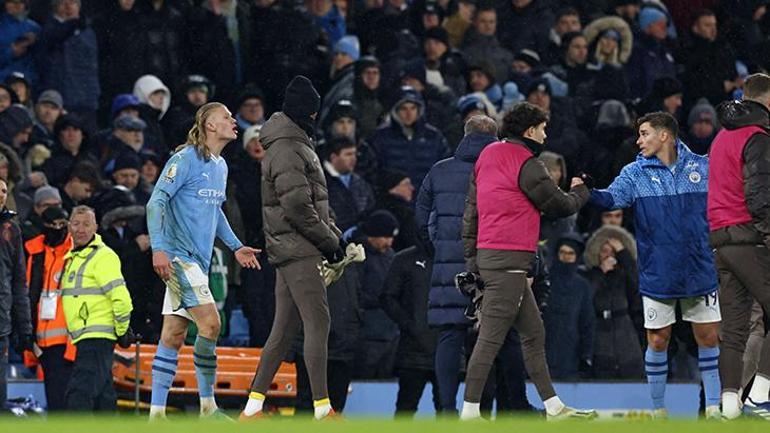Manchester City maçına hakem kararı damgasını vurdu Haaland çılgına döndü